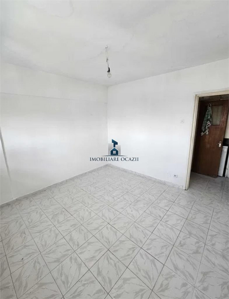 Constantin Brancoveanu, vanzare apartament 3 camere decomandat